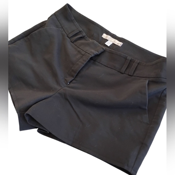 Dynamite| Black High Waist Dress Shorts | Size 10 - Picture 5 of 13